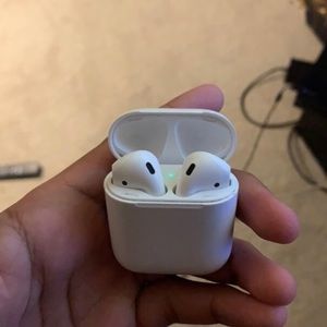 AirPods generation 2